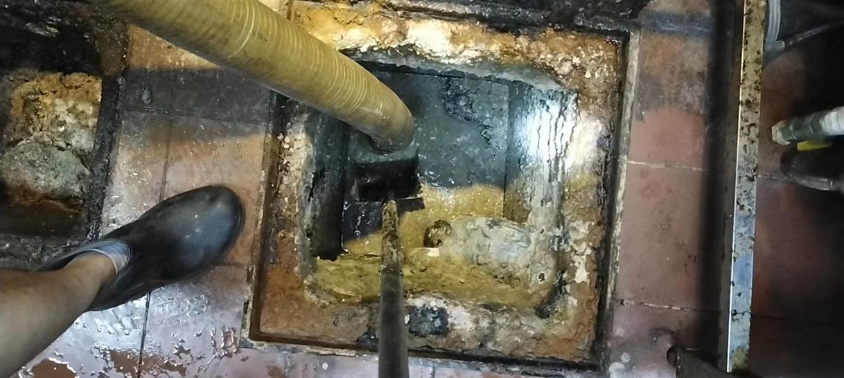 鼓楼化油池清理-污水池清掏